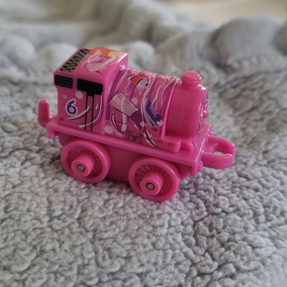 Mattel Thomas & Friends Train Minis PERCY Pink Blob Engine Miniature - Picture 4 of 11